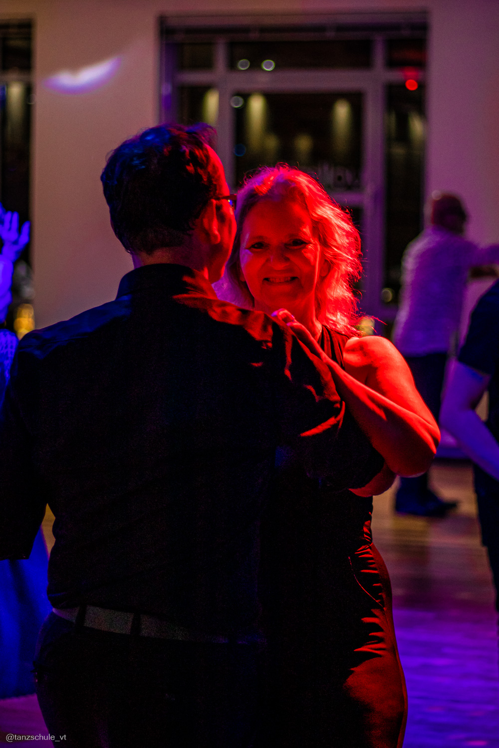 20230318 Black and White Tanzparty 3127